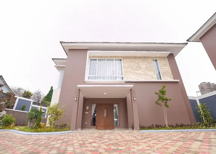 Marseillia Hills Hotel Puncak